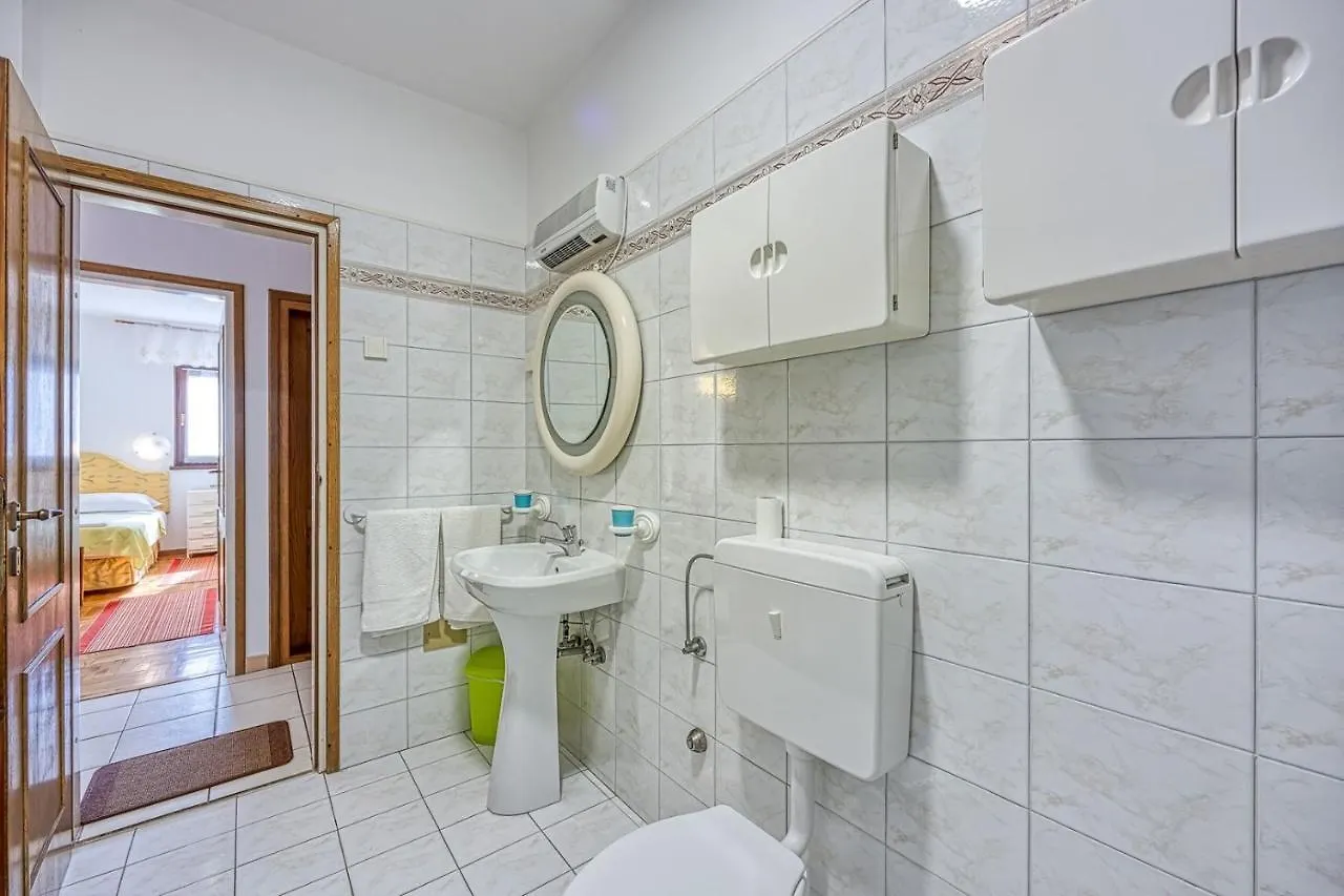 Guest house Apartment Valnea Porec
