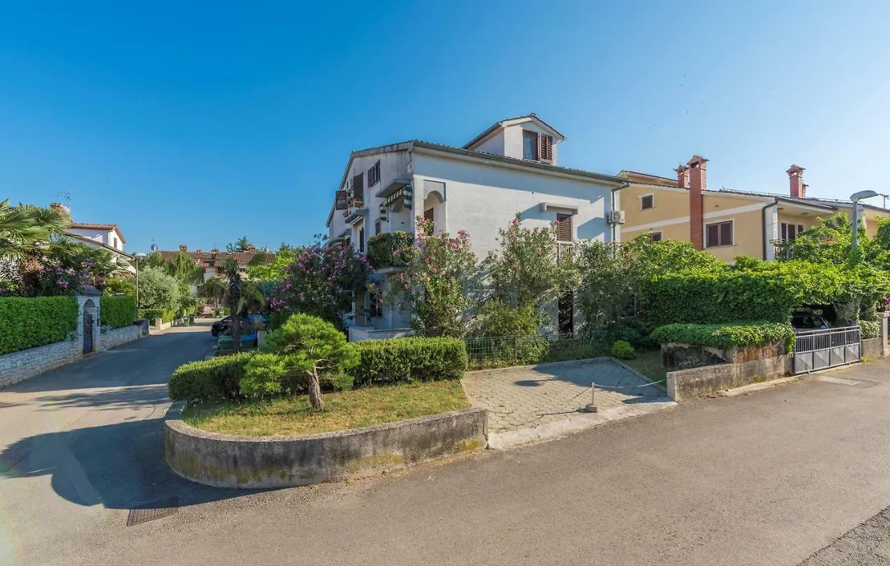 Apartment Valnea Porec Guest house